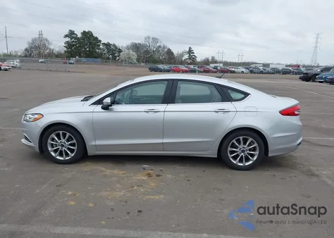 2017 Ford Fusion Se z USA, uszkodzony, nr VIN 3FA6P0HD9HR270147